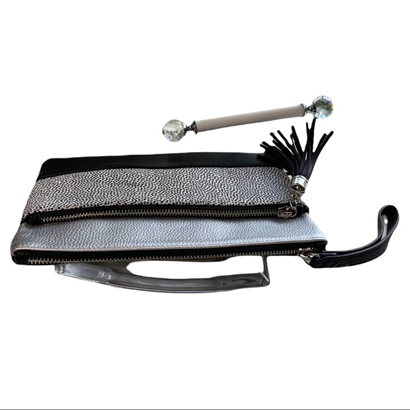 EXPRESS PEBBLED FAUX LEATHER TASSLED BLACK WHITE AND SILVER ZIP WRISTLET - Picture 11 of 16
